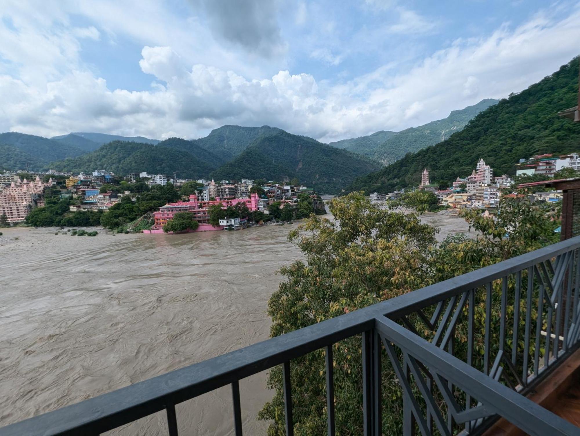 Joey'S By The Ganges Hostel Rishikesh Luaran gambar