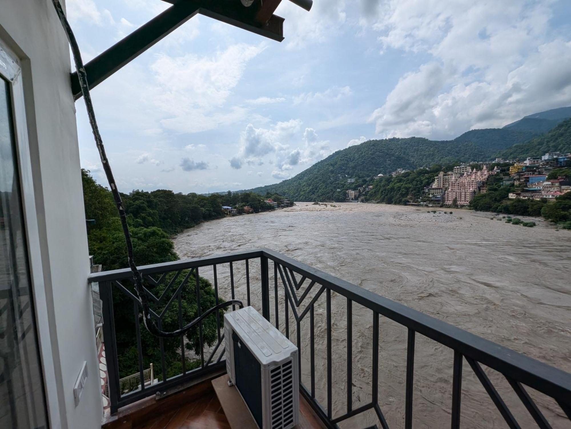 Joey'S By The Ganges Hostel Rishikesh Luaran gambar