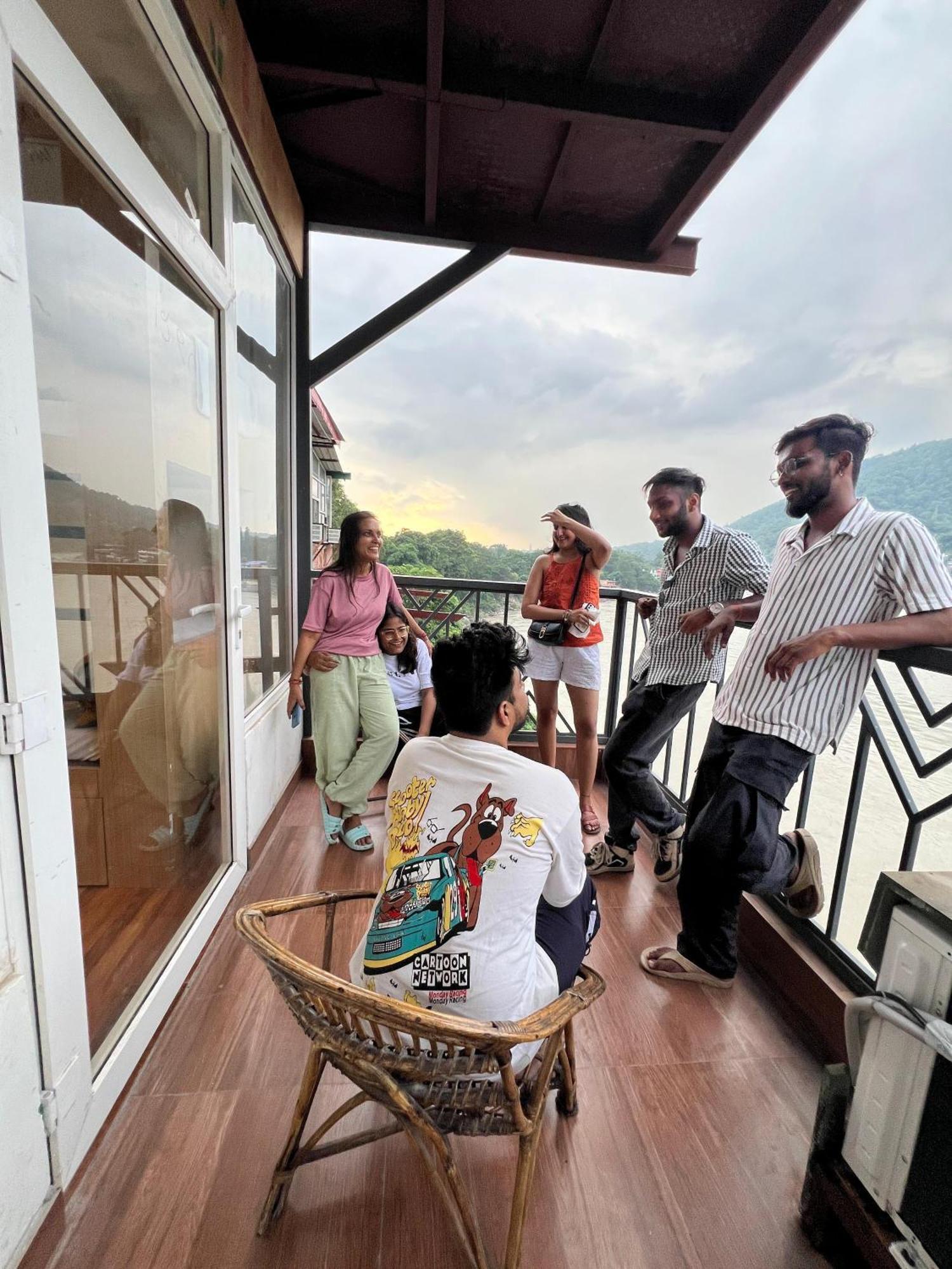 Joey'S By The Ganges Hostel Rishikesh Luaran gambar